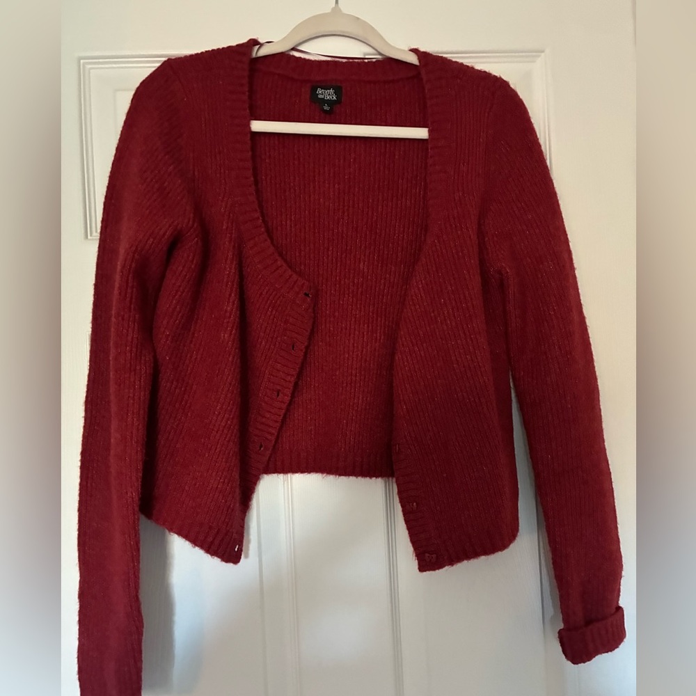 Women's Red Sweater cardigan, size L❤️